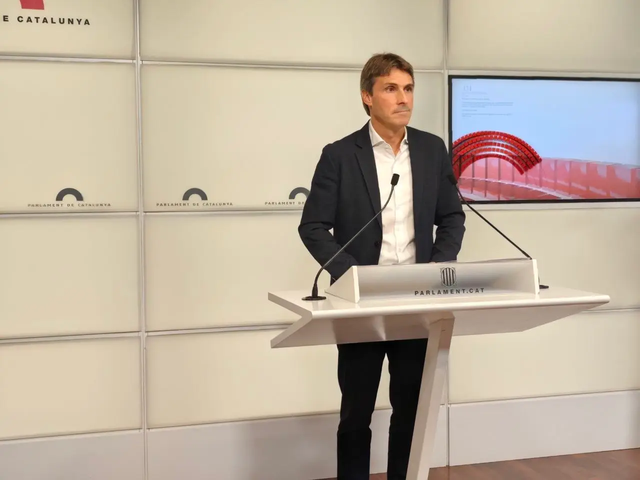 El portaveu del grup parlamentari, Salvador Vergés, en una roda de premsa